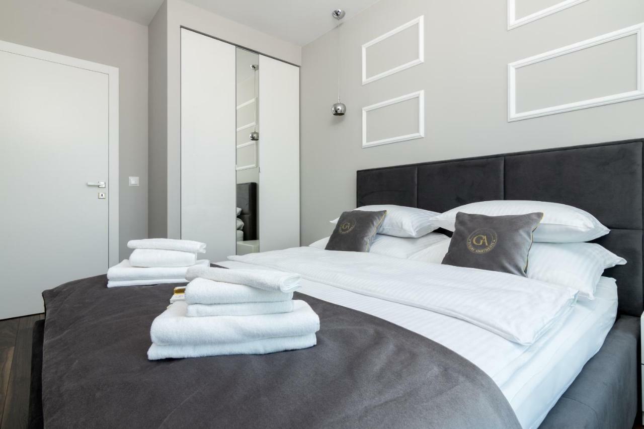 Ga Luxury Apartments W21 Krakow Luaran gambar